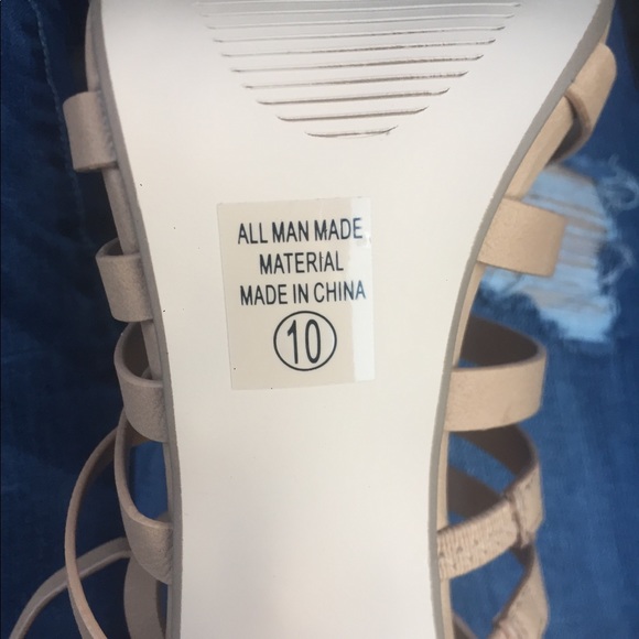 Heels - Picture 3 of 4